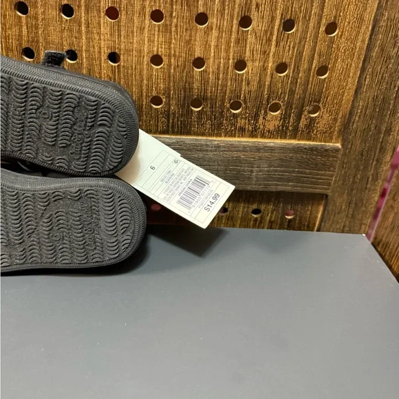 Black Kids Shoes with Bow - Picture 6 of 6